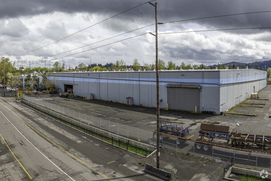 9040 N Burgard Way, Portland, OR à louer - Photo de l’immeuble – Image 2 sur 6