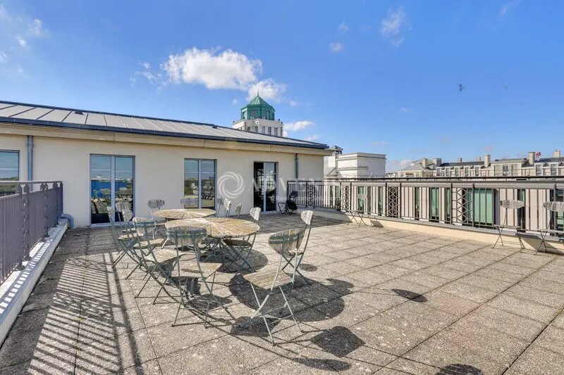 Bureau dans Chessy à louer - Photo de l’immeuble – Image 2 sur 4