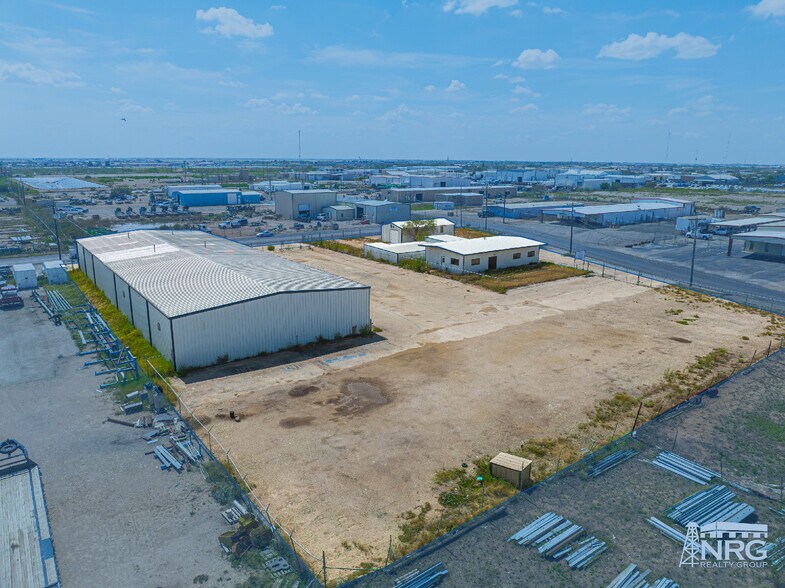 2614 Flynt, Midland, TX à louer - Photo de l’immeuble – Image 3 sur 15