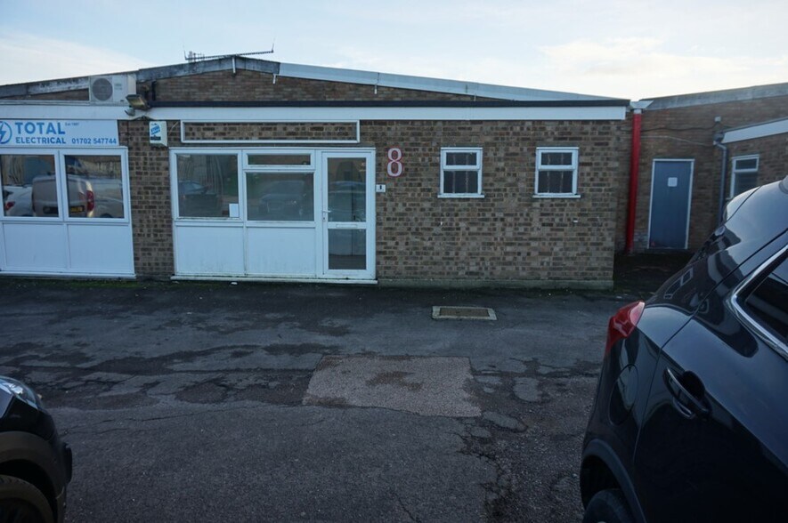 1-12 Rose Way, Rochford à louer - Photo de l’immeuble – Image 1 sur 6