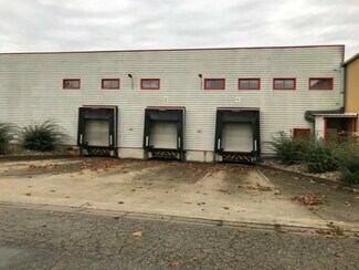 Plus de détails pour Industriel/Logistique à louer