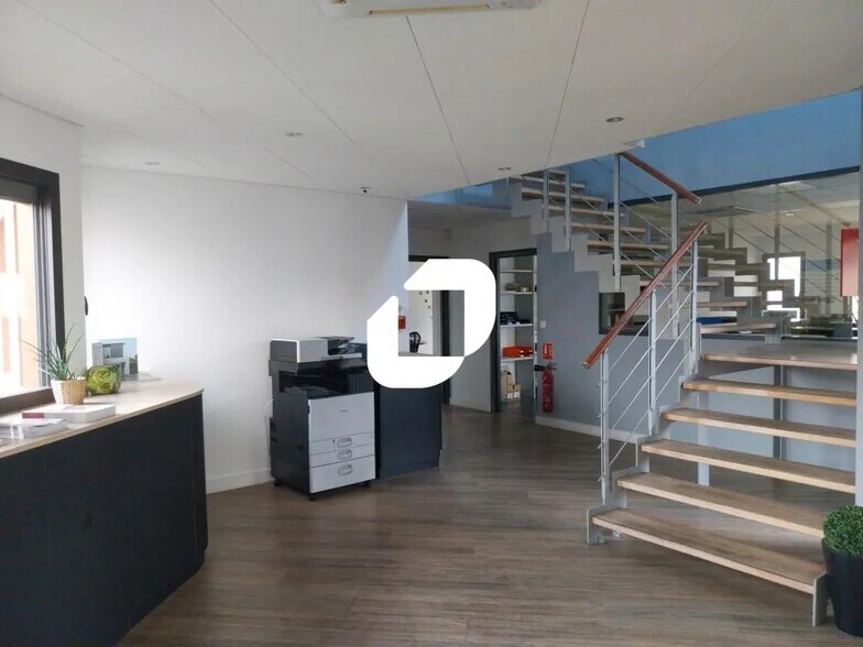 Bureau dans Treillières à vendre - Photo de l’immeuble – Image 2 sur 10