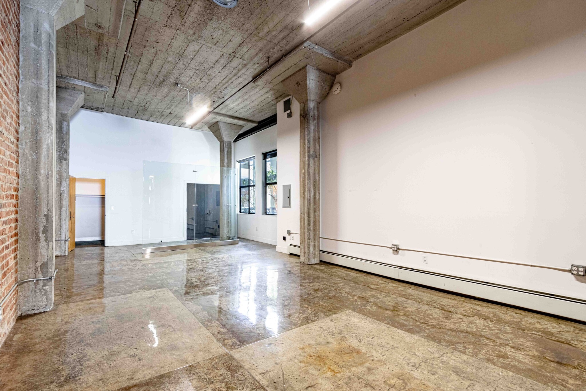 164 Townsend St, San Francisco, CA à louer Photo intérieure– Image 1 sur 3