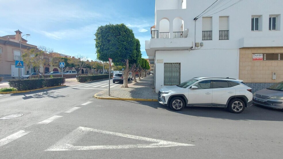 Local commercial dans El Ejido, Almería à louer - Photo de l’immeuble – Image 3 sur 28