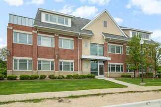 Plus de détails pour 214 S Broadway St, Lake Orion, MI - Bureau à louer