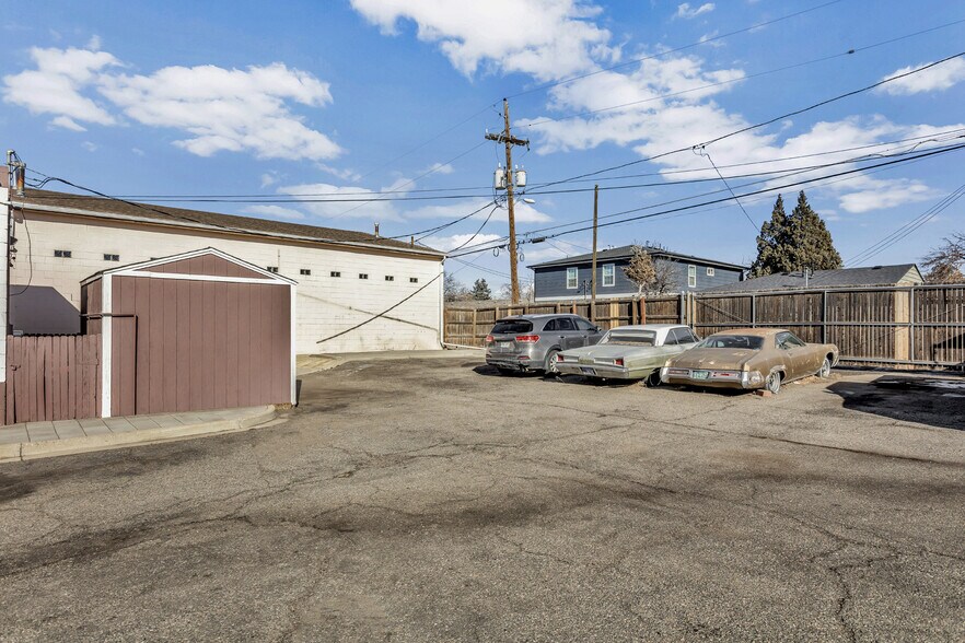 770 Dayton St, Aurora, CO à louer - Photo de l’immeuble – Image 2 sur 12