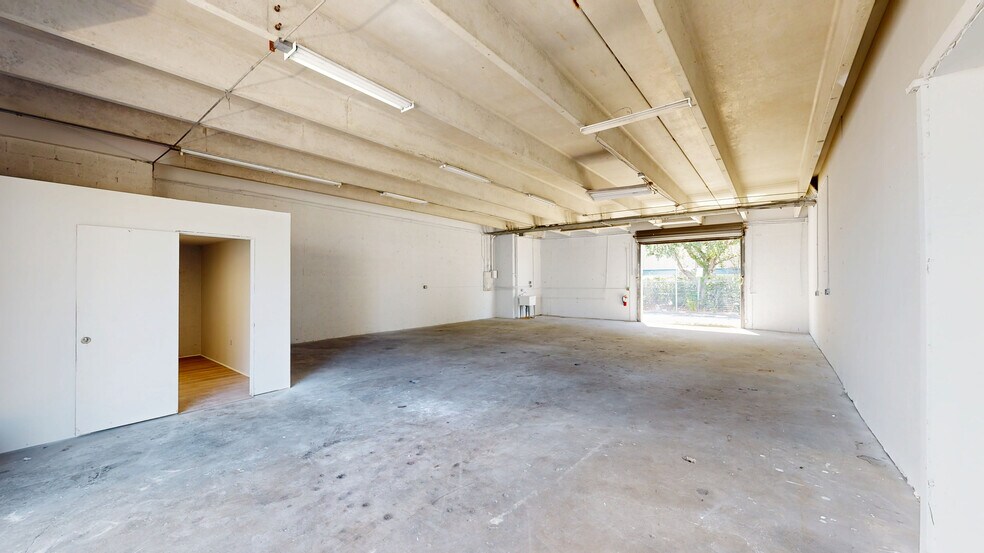 4255 Westroads Dr, Riviera Beach, FL à louer - Numérisation 3D Matterport – Image 2 sur 23