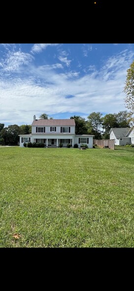 1202 SE Broad St, Murfreesboro, TN à louer - Photo de l’immeuble – Image 2 sur 19