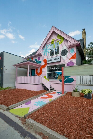 214 Osborne St, Winnipeg, MB à louer - Photo de l’immeuble – Image 2 sur 2