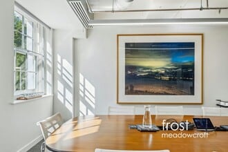 106 Kensington High St, Londres à louer Photo intérieure– Image 2 sur 6