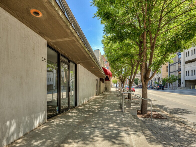 325 Dean A Mcgee Ave, Oklahoma City, OK à vendre - Photo de l’immeuble – Image 3 sur 30