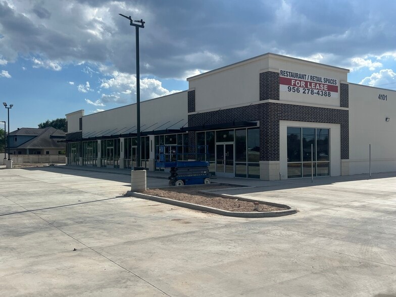 4101 Pecan Blvd, McAllen, TX à louer - Photo de l’immeuble – Image 2 sur 5