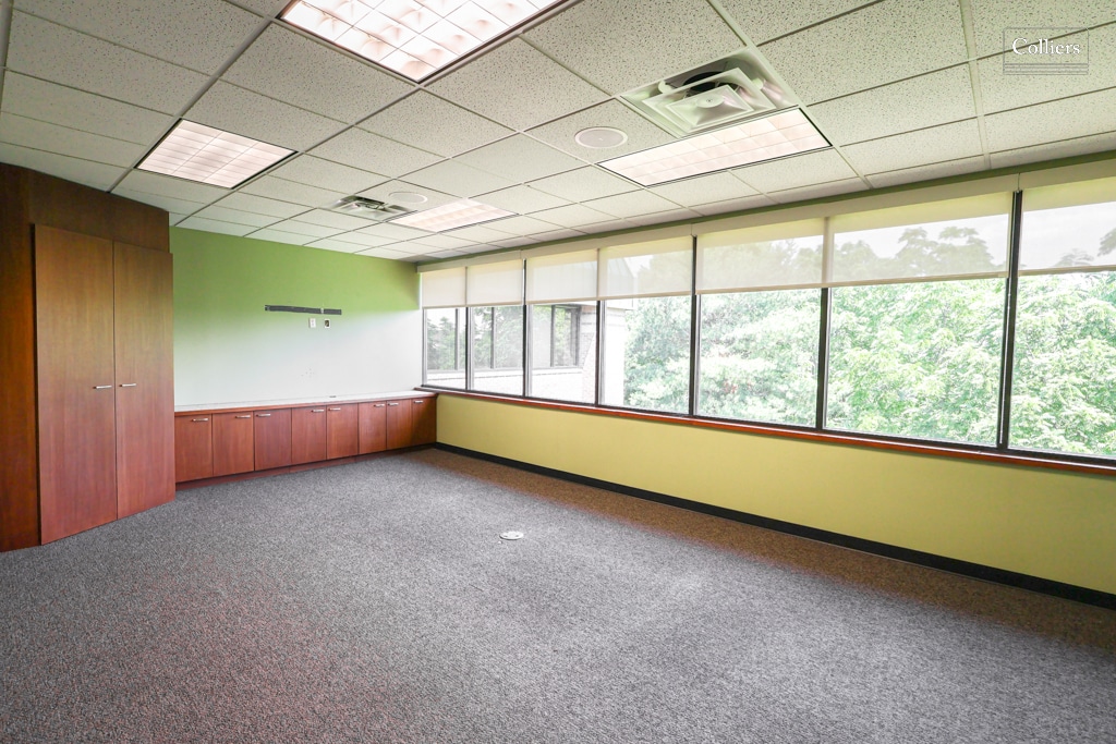 101 Hillpointe Dr, Canonsburg, PA à louer Photo intérieure– Image 1 sur 7