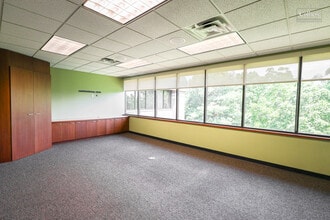 101 Hillpointe Dr, Canonsburg, PA à louer Photo intérieure– Image 1 sur 7