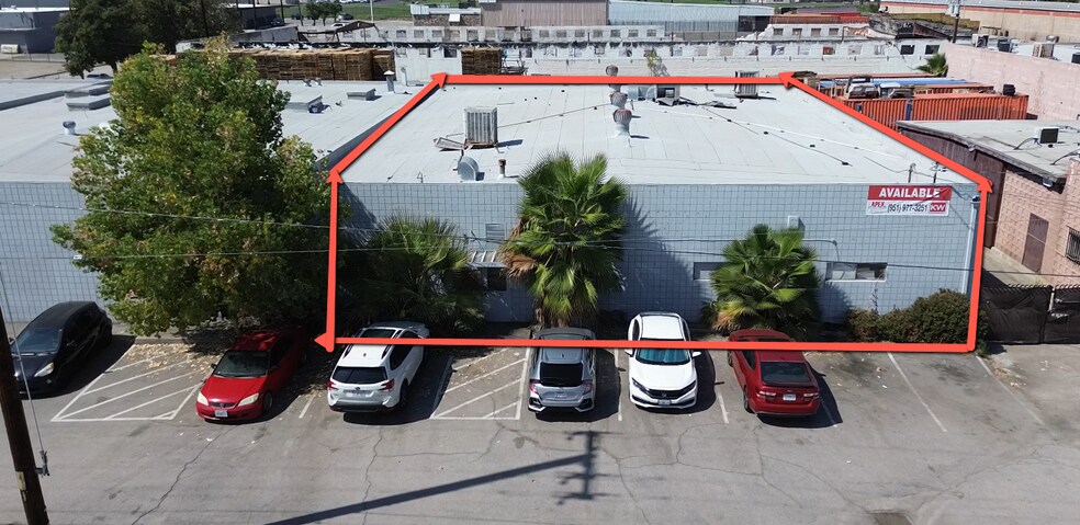 370-390 S I St, San Bernardino, CA à louer - Photo de l’immeuble – Image 1 sur 16