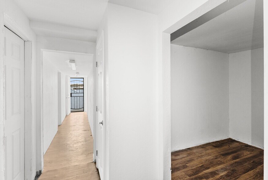 4490 N Black Canyon Fwy, Phoenix, AZ à louer - Photo de l’immeuble – Image 2 sur 7