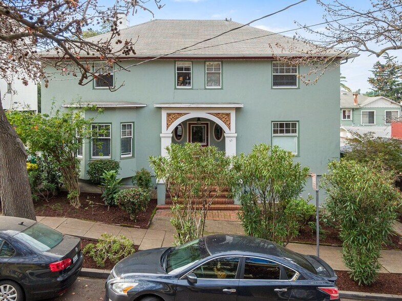95 Moss Ave, Oakland, CA à vendre - Photo de l’immeuble – Image 2 sur 20