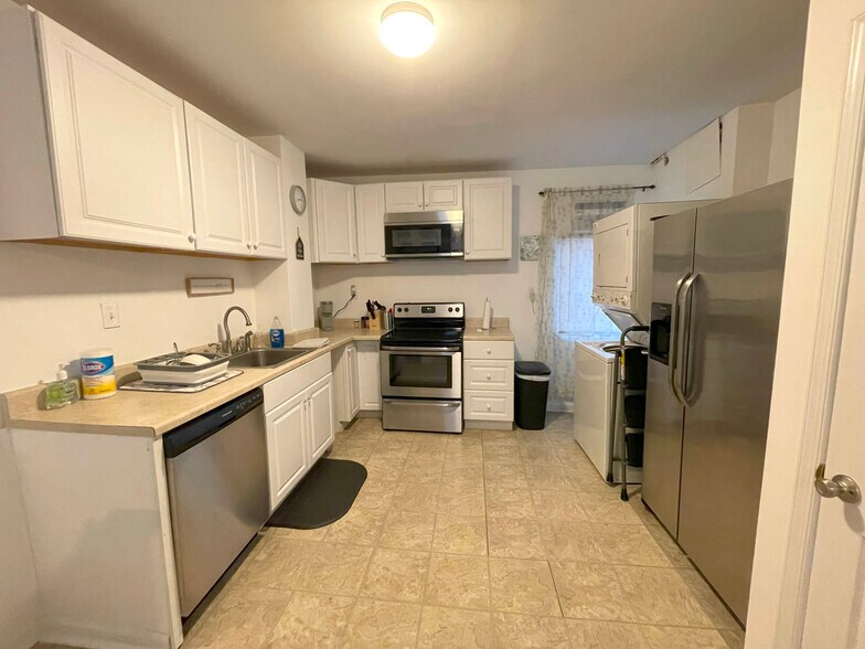 1110 Cathedral St, Baltimore, MD à vendre - Photo de l’immeuble – Image 2 sur 12