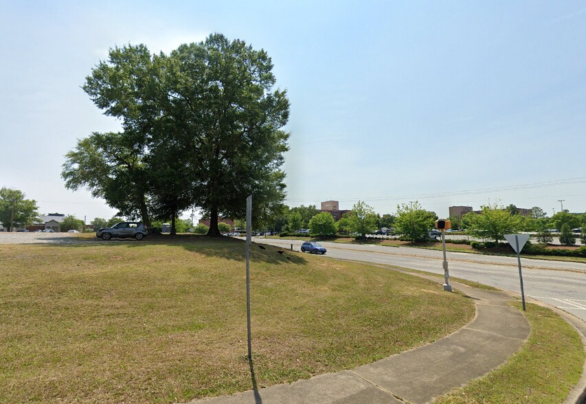 1953 7th Ave, Columbus, GA à vendre - Photo de l’immeuble – Image 3 sur 4