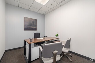 2321 Rosecrans Ave, El Segundo, CA à louer Photo intérieure– Image 1 sur 4