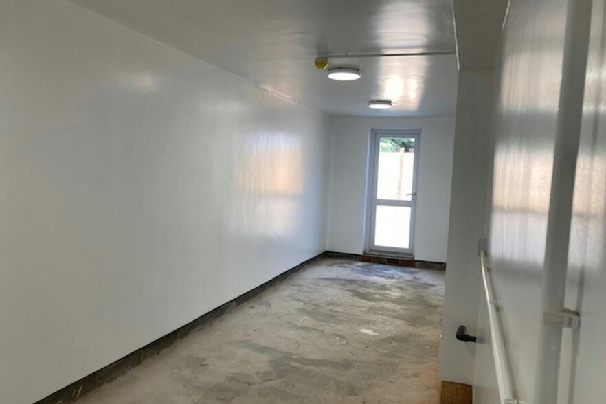 234 Fleet Rd, Fleet à louer - Photo intérieure – Image 3 sur 5