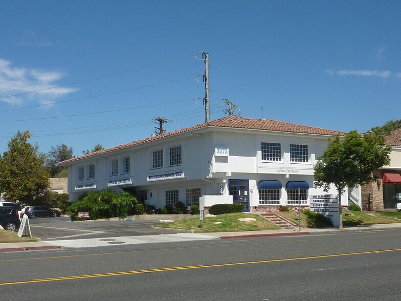 3275 E Thousand Oaks Blvd, Thousand Oaks, CA à vendre - Photo principale – Image 1 sur 12
