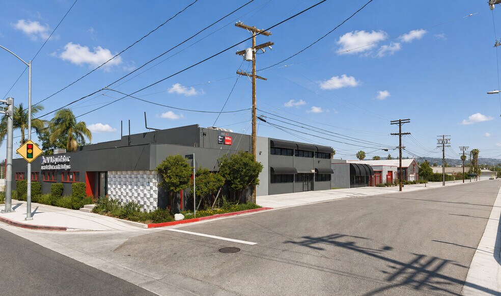 3361-3363 La Cienega Pl, Los Angeles, CA à louer - Photo de l’immeuble – Image 2 sur 4
