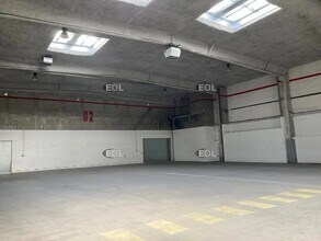 Local d’activités dans Charenton-le-Pont à louer Photo intérieure– Image 2 sur 15