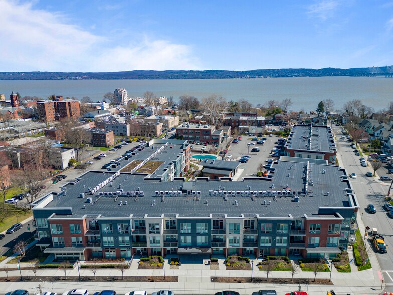 75 S Franklin St, Nyack, NY à louer - Photo de l’immeuble – Image 2 sur 14