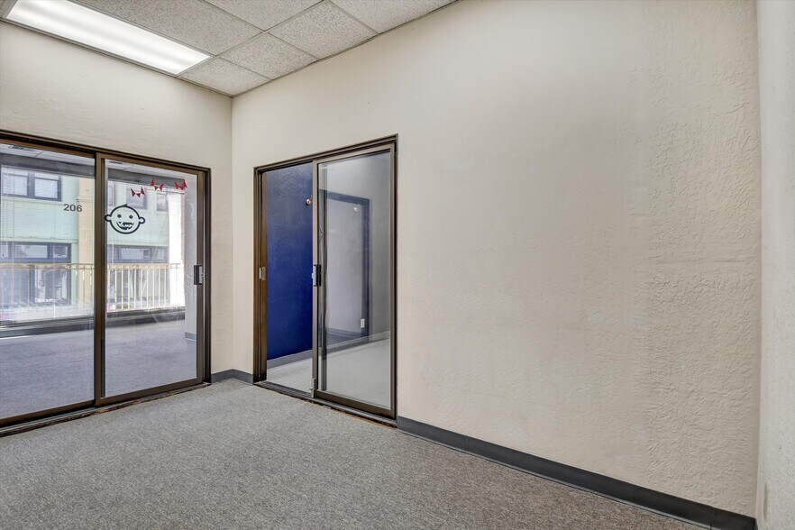 626 Grant Ave, San Francisco, CA à louer - Photo de l’immeuble – Image 3 sur 24