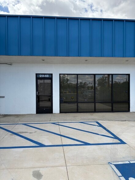 9144-9146 Telegraph Rd, Downey, CA à louer - Photo de l’immeuble – Image 2 sur 8