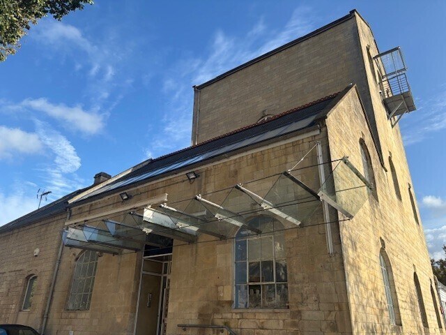 Toll Bridge Rd, Bath à louer Photo de l’immeuble– Image 1 sur 4