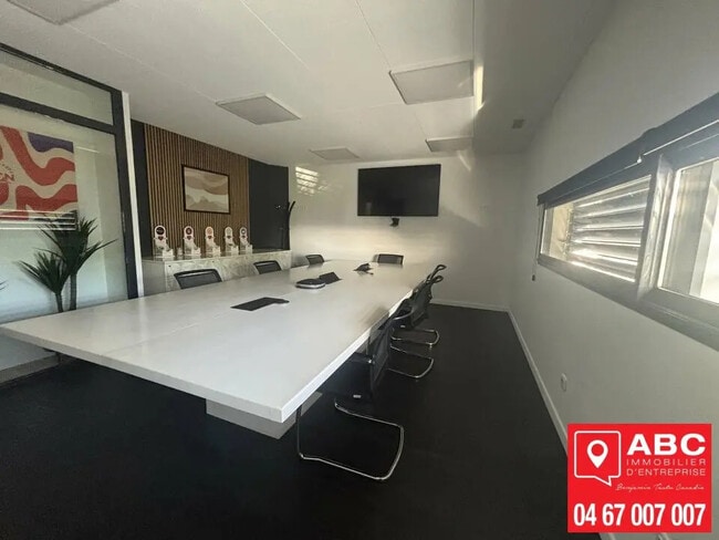 Plus de détails pour Bureau à louer