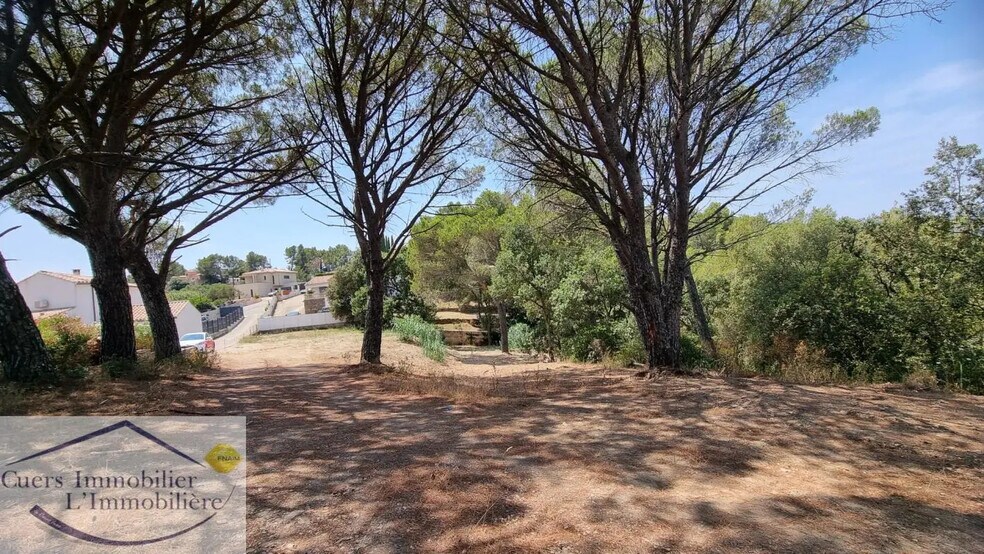 Terrain dans Pierrefeu-du-Var à vendre - Photo de l’immeuble – Image 1 sur 4