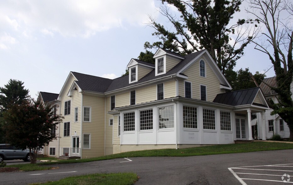 170 W Main St, Purcellville, VA à louer - Photo de l’immeuble – Image 2 sur 33