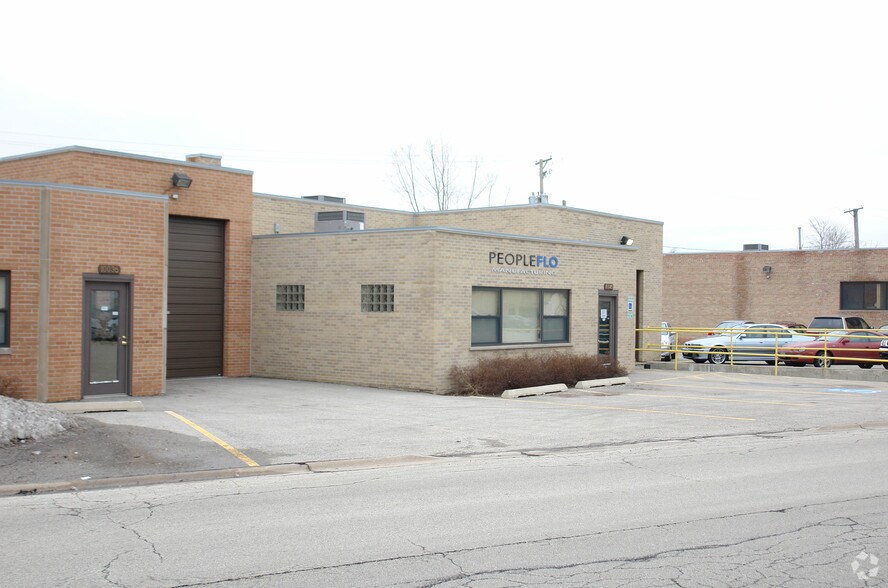 10045 Pacific Ave, Franklin Park, IL à vendre - Photo de l’immeuble – Image 1 sur 2