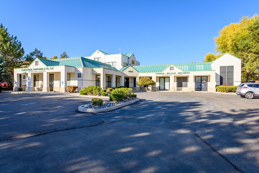 5865 Tyrone Rd, Reno, NV à vendre - Photo principale – Image 1 sur 16