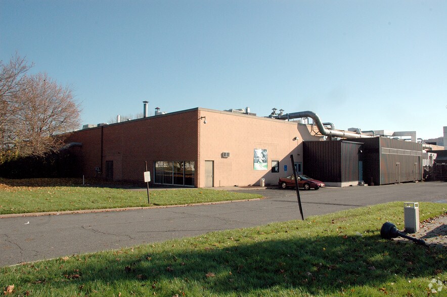 140 LeGrand Ave, Northvale, NJ à louer - Photo de l’immeuble – Image 3 sur 31
