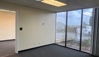 170 Vander St, Corona, CA à louer Photo intérieure– Image 2 sur 5