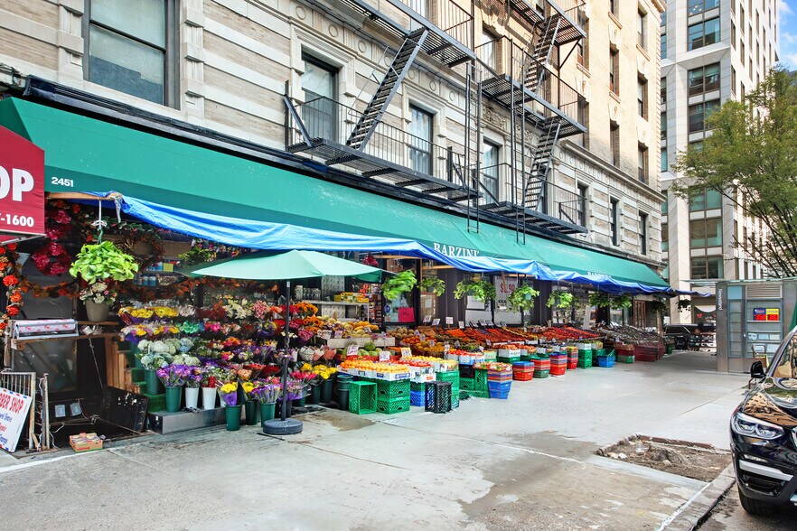 2451-2459 Broadway, New York, NY à louer - Photo de l’immeuble – Image 2 sur 3