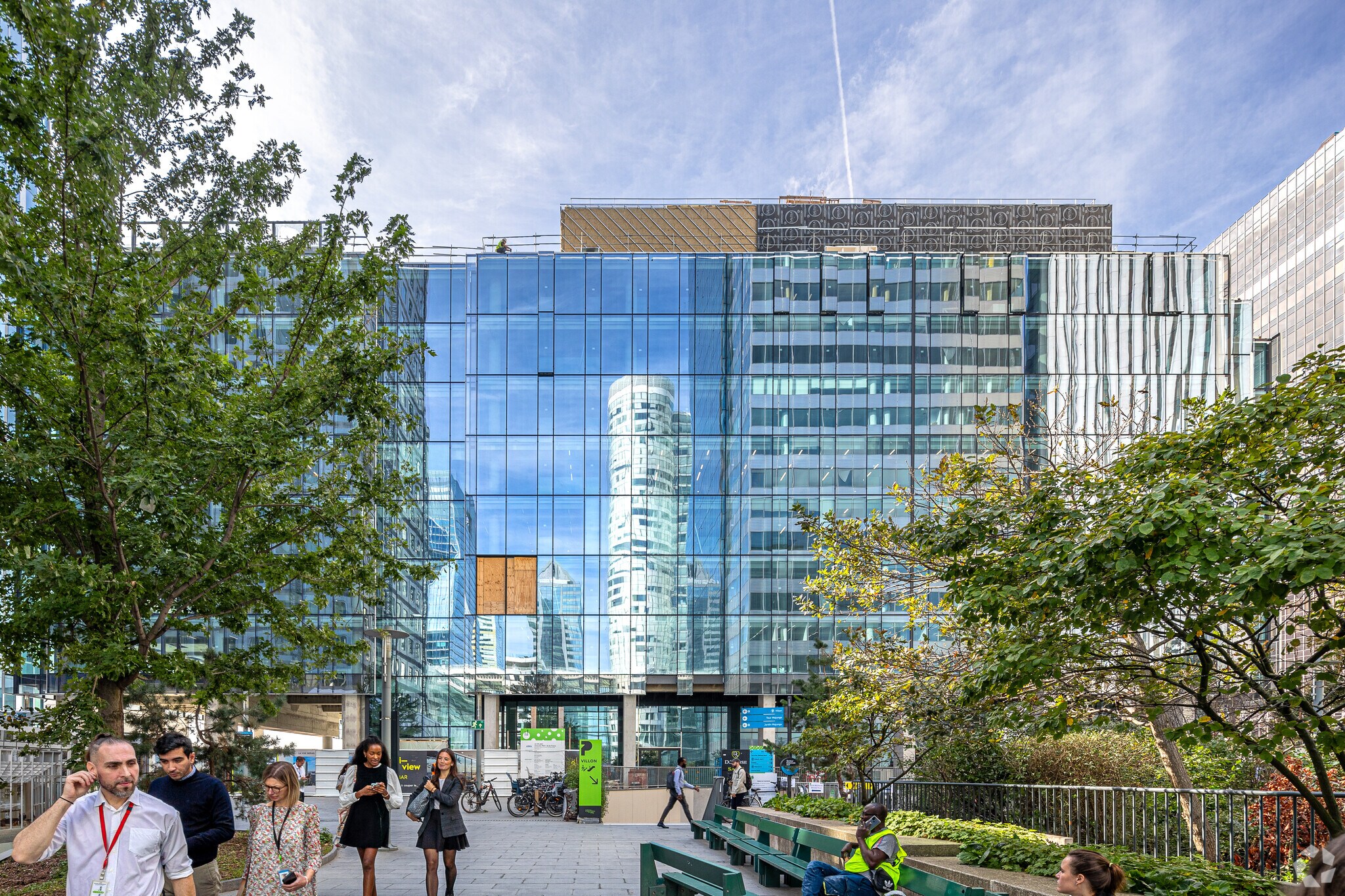 Bureau dans Puteaux à louer Photo principale– Image 1 sur 3