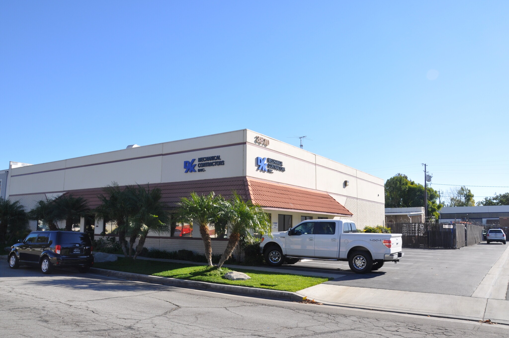 3870 E Eagle Dr, Anaheim, CA à louer Photo intérieure– Image 1 sur 1