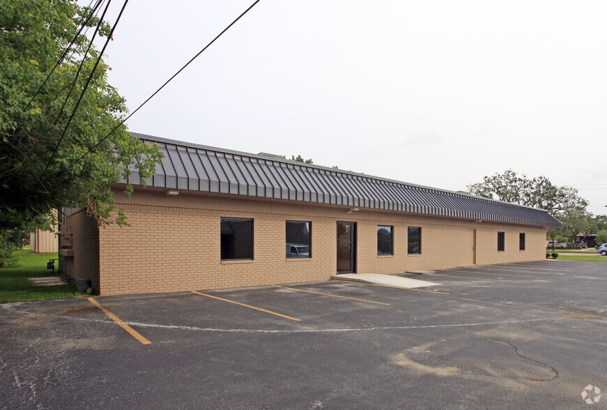 2010 Broadway St, Pearland, TX à louer - Photo de l’immeuble – Image 3 sur 7