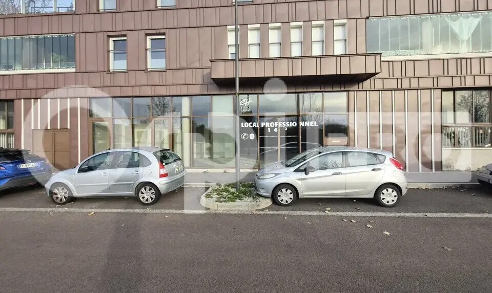 Local commercial dans Reims à vendre - Photo de l’immeuble – Image 3 sur 7