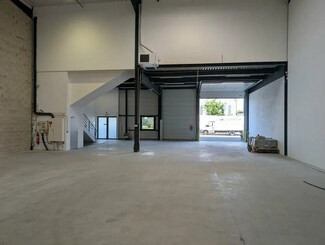 Plus de détails pour Bureau, Local d'activités à louer