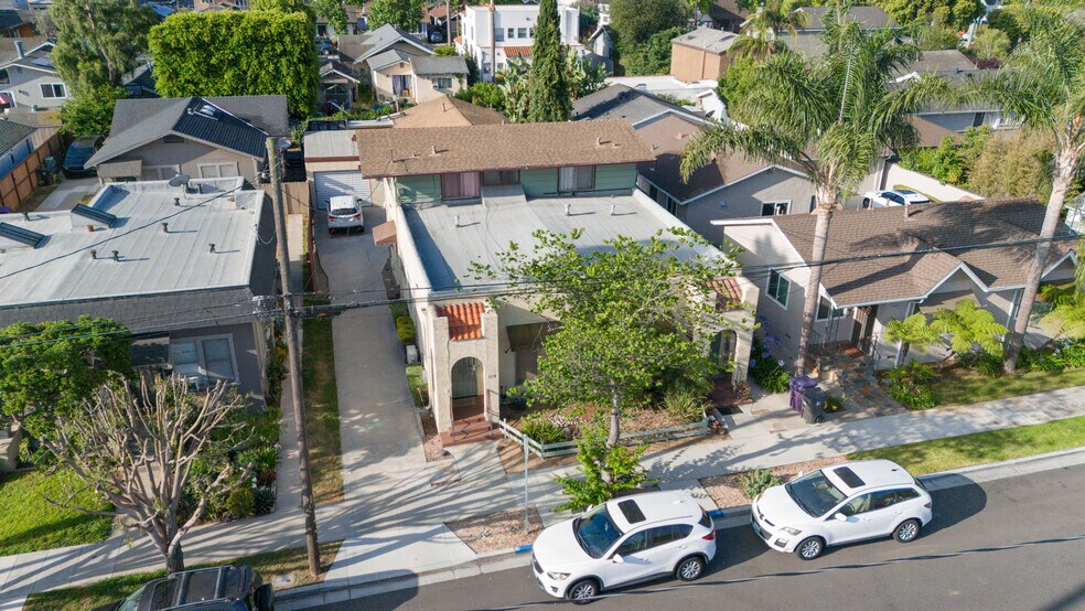 4018-4022 E Vermont St, Long Beach, CA à vendre - Photo de l’immeuble – Image 3 sur 11