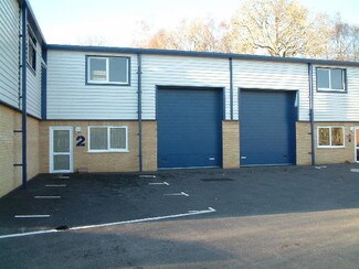 Plus de détails pour The Glenmore Centre Rd, Fordingbridge - Industriel/Logistique à vendre