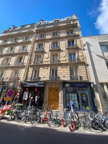 Local commercial dans Paris à louer - Photo de l’immeuble – Image 1 sur 6