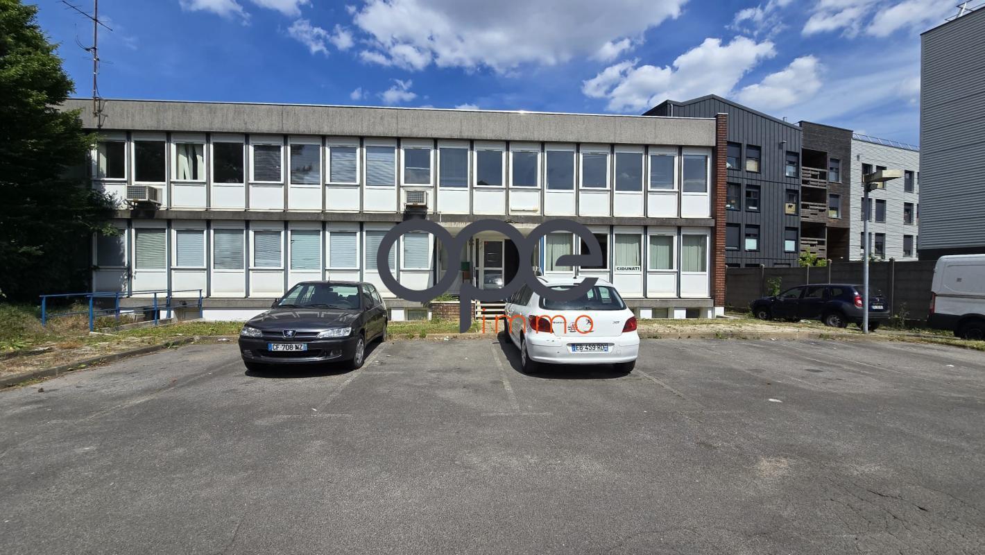 Industriel/Logistique dans Montreuil à vendre Photo de l’immeuble– Image 1 sur 5