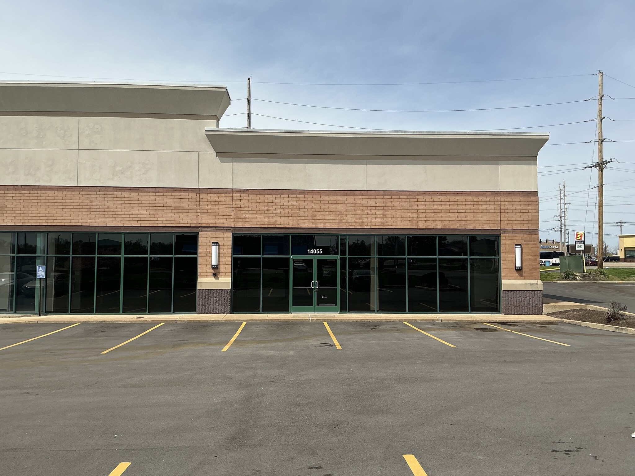 13915-14059 New Halls Ferry Rd, Florissant, MO à louer Photo de l’immeuble– Image 1 sur 1